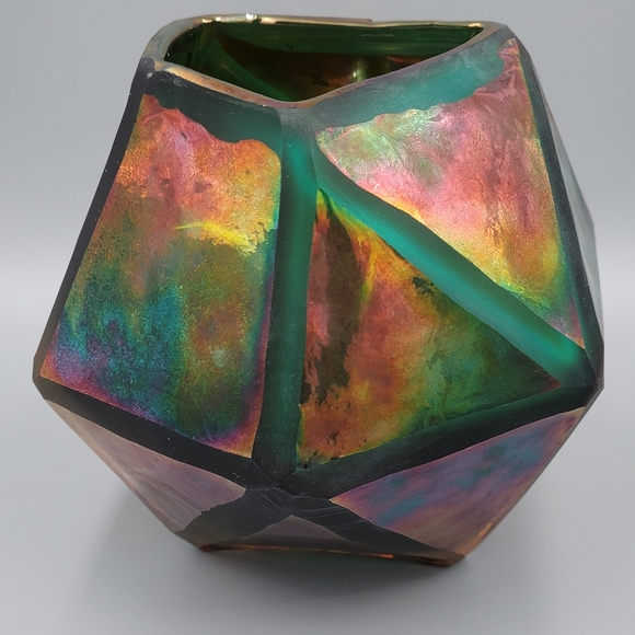 Iridescent Geometric Vase 6 - Picture 3 of 13